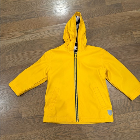 HATLEY yellow raincoat Kids Jacket-4. light pink stain on the back of a sleeve - Picture 8 of 12